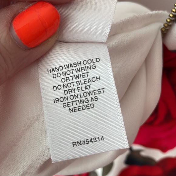 Premier Amour White, Pink & Red Floral Sleeveless Dress Size 14 - Picture 11 of 11